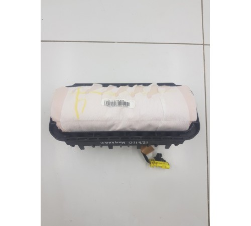 Подушка безопасности переднего пассажира