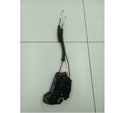 Замок двери задний правый