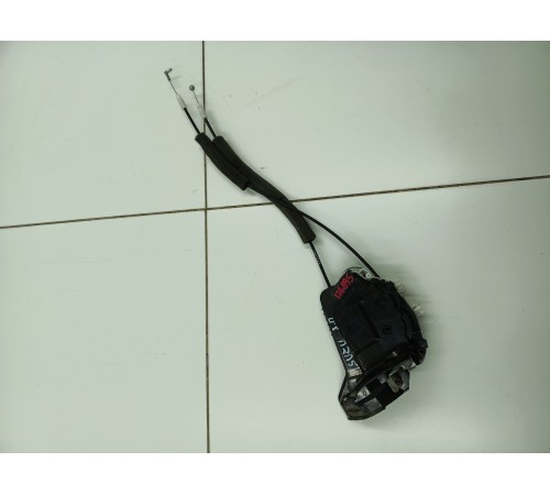 Замок двери задний правый