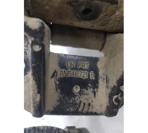 Привод выездной ступени порога левый