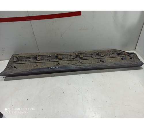 Накладка двери (передняя левая)