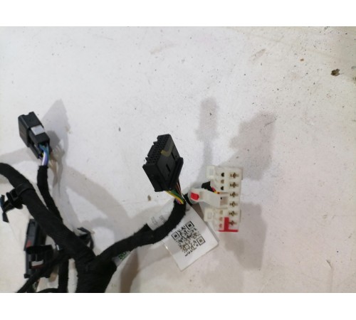 Электропроводка крышки багажника