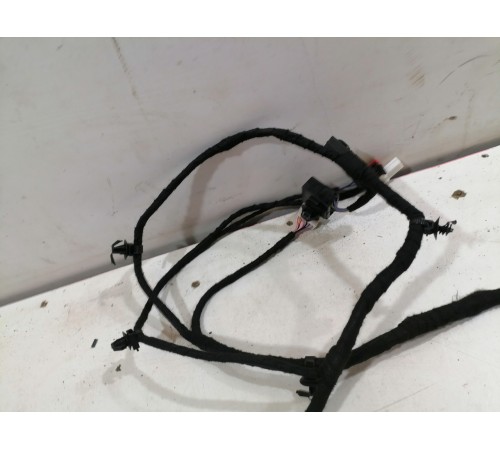 Электропроводка крышки багажника