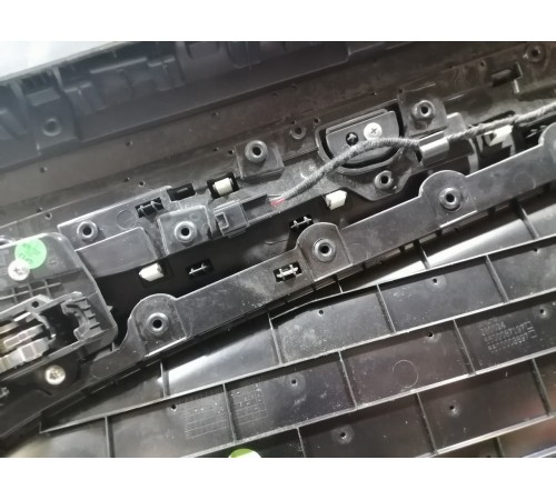 Обшивка двери передняя левая