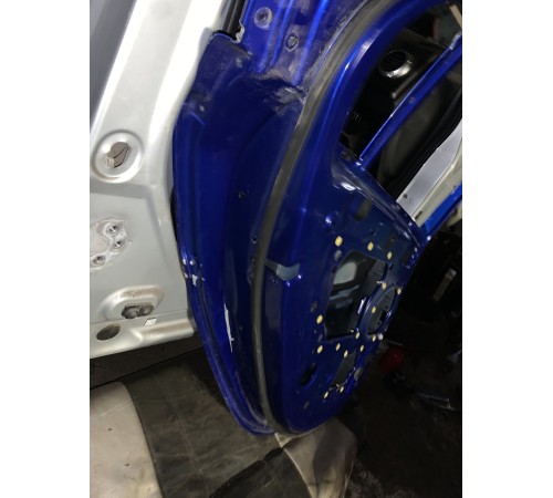 Дверь (задняя, левая)