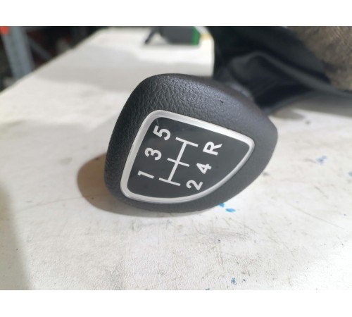 Ручка переключения передач (МКПП)