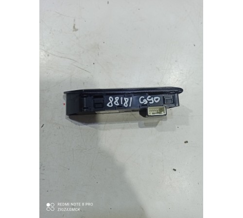 Панель (кнопки) управления сиденьем передняя правая