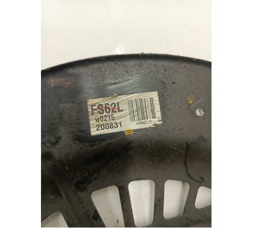 Пыльник тормозного диска передний левый 