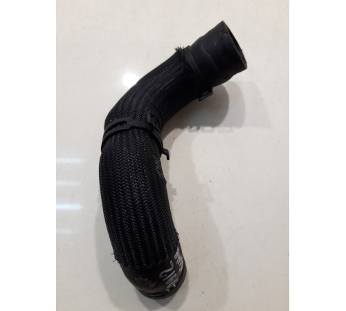 Патрубок системы охлаждения