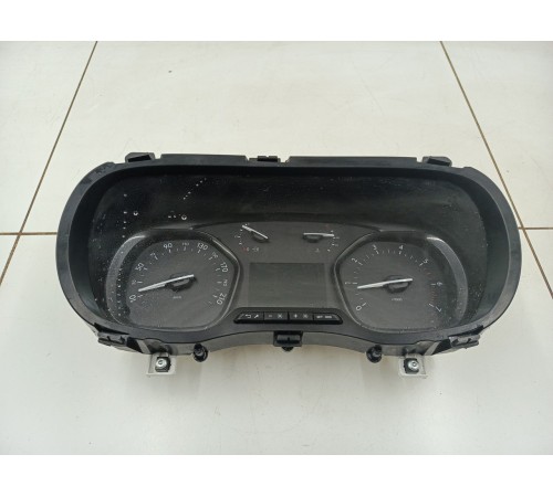 Панель приборов