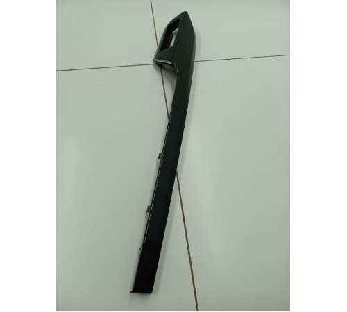 Накладка обшивки двери декоративная передняя левая 