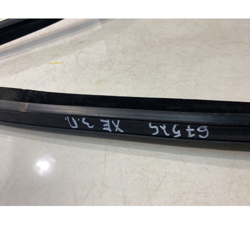 Уплотнитель стекла (задний, правый)