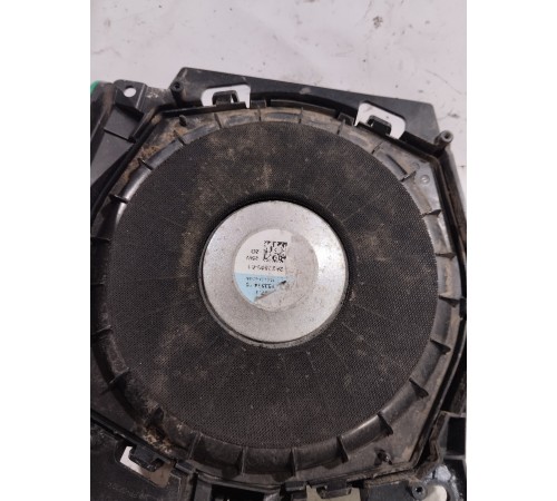 Сабвуфер левый