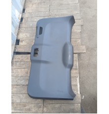 Обшивка двери багажника