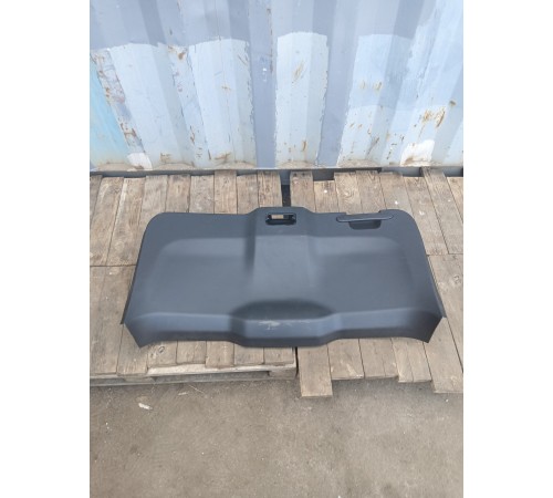 Обшивка двери багажника