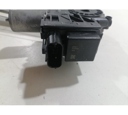 Стеклоподьемник передний левый (с моторчиком)