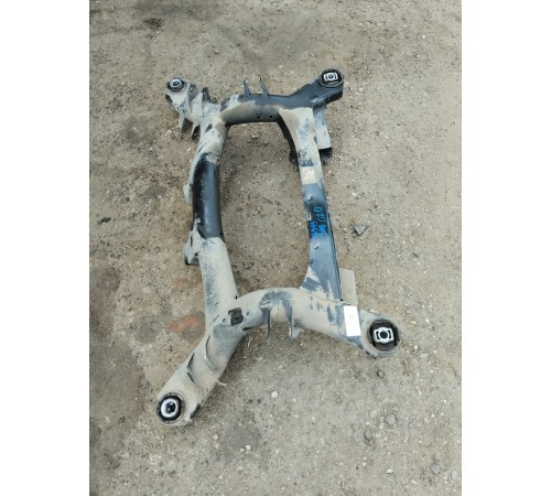 Подрамник задний