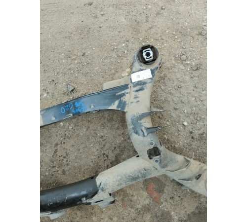 Подрамник задний