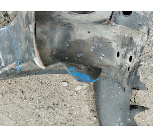 Подрамник задний