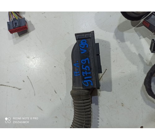 Электропроводка двери (передняя, левая)