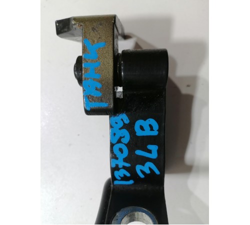 Петля двери задняя левая верхняя