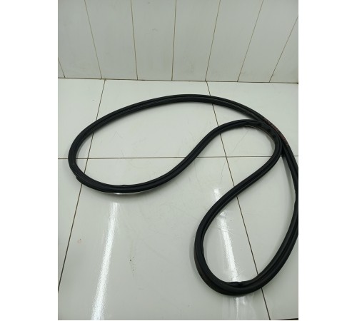 Уплотнитель багажника