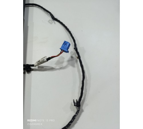 Амортизатор крышки багажника правый