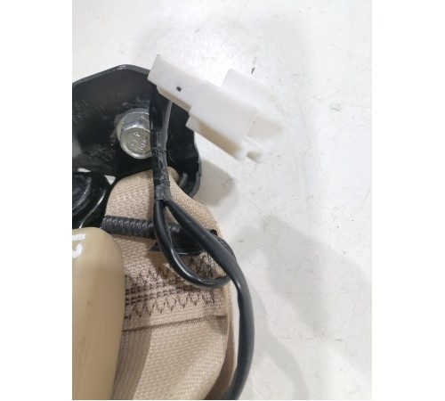 Ответная часть ремня безопасности задняя