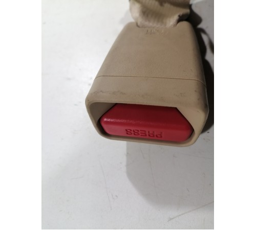 Ответная часть ремня безопасности задняя