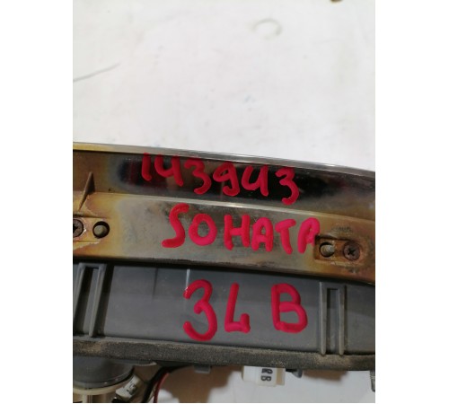 Фонарь крышки багажника левый