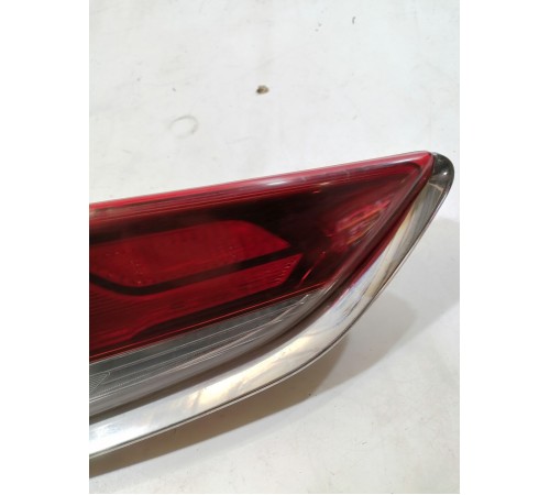 Фонарь крышки багажника левый