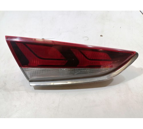 Фонарь крышки багажника левый