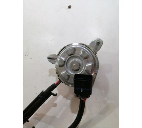 Моторчик вентилятора охлаждения двигателя