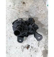 Кронштейн ручки открывания капота