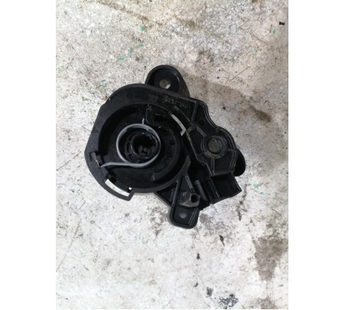 Кронштейн ручки открывания капота