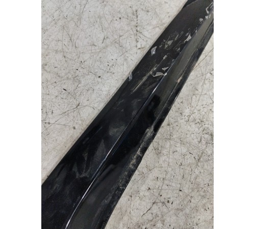 Накладка крышки багажника правая