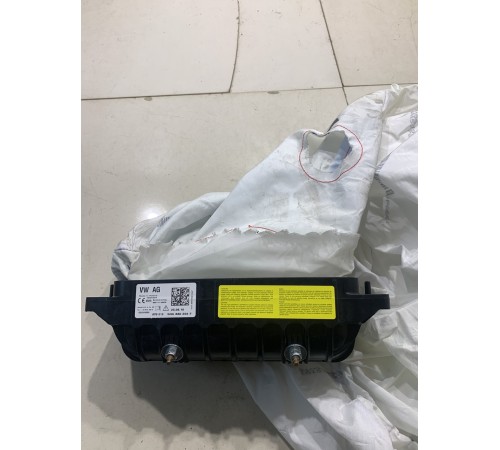 Подушка безопасности пассажира