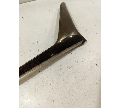 Накладка переднего бампера левая, молдинг