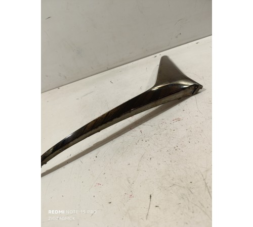 Накладка переднего бампера левая, молдинг