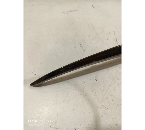 Накладка переднего бампера левая, молдинг