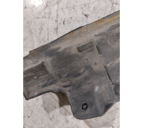 Уплотнитель двери задний левый