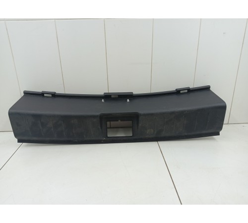 Накладка замка багажника