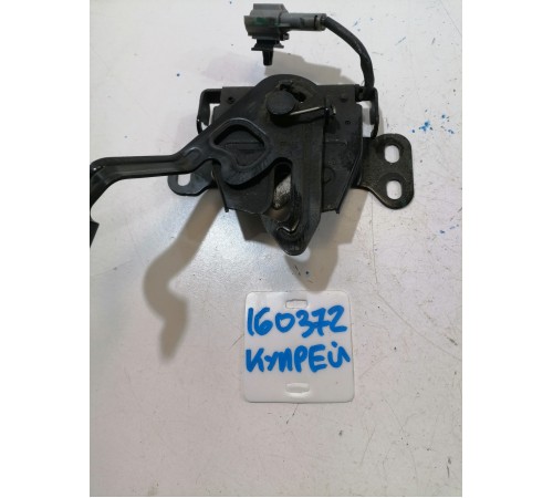 Замок капота