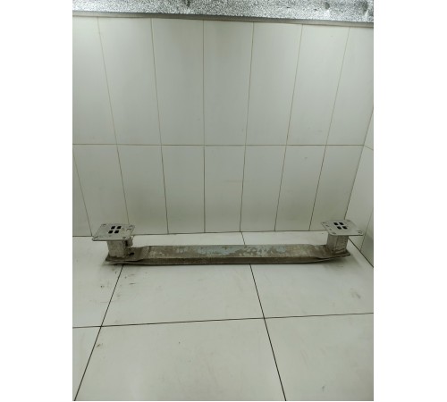 Усилитель заднего бампера