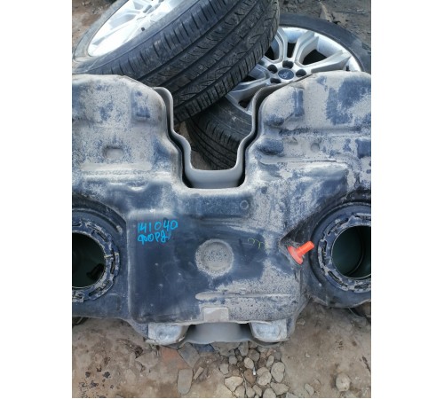 Топливный бак , бензин