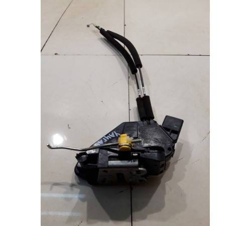 Замок двери (задний, правый)