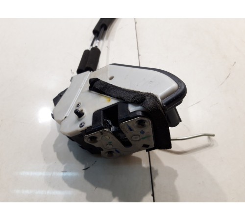 Замок двери (задний, правый)