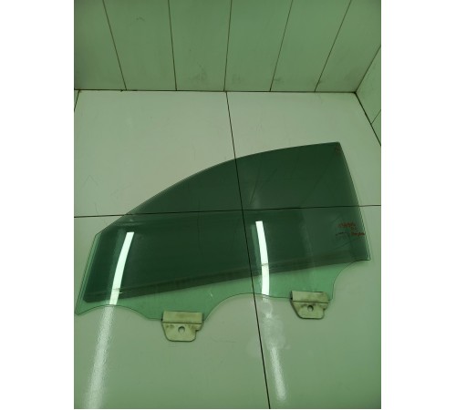 Стекло двери переднее левое