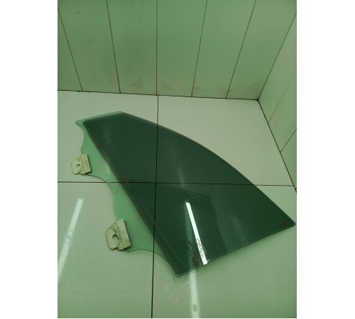 Стекло двери переднее левое