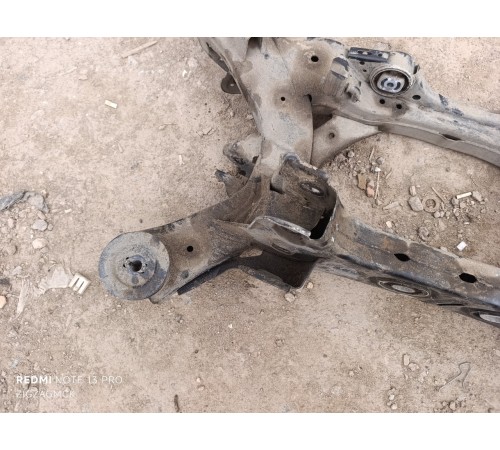 Балка задняя подрамник